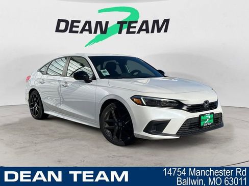 Used 2022 Honda Civic Sport image 1