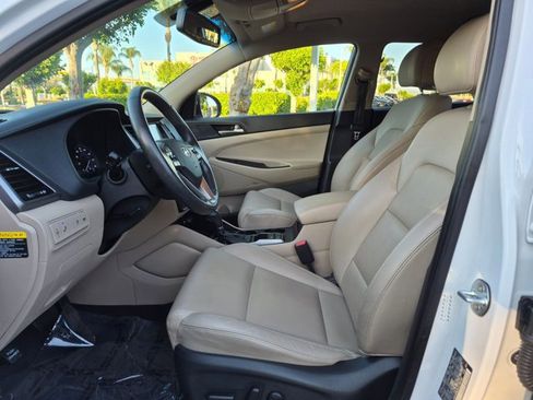Used 2018 Hyundai Tucson Limited FWD image 15