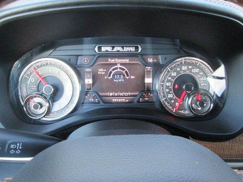 Used 2021 RAM 1500 Limited AWD/4WD image 15
