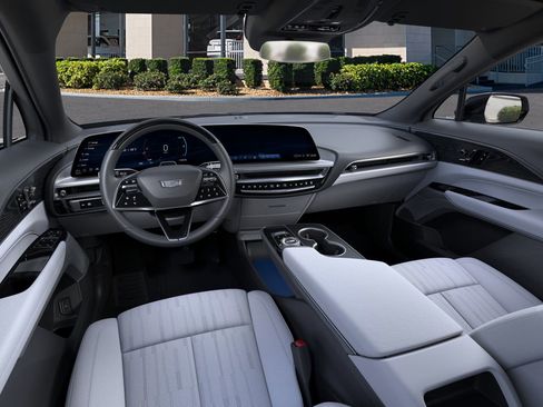 New 2026 Cadillac Lyriq Luxury image 15