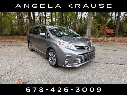 Used 2020 Toyota Sienna XLE