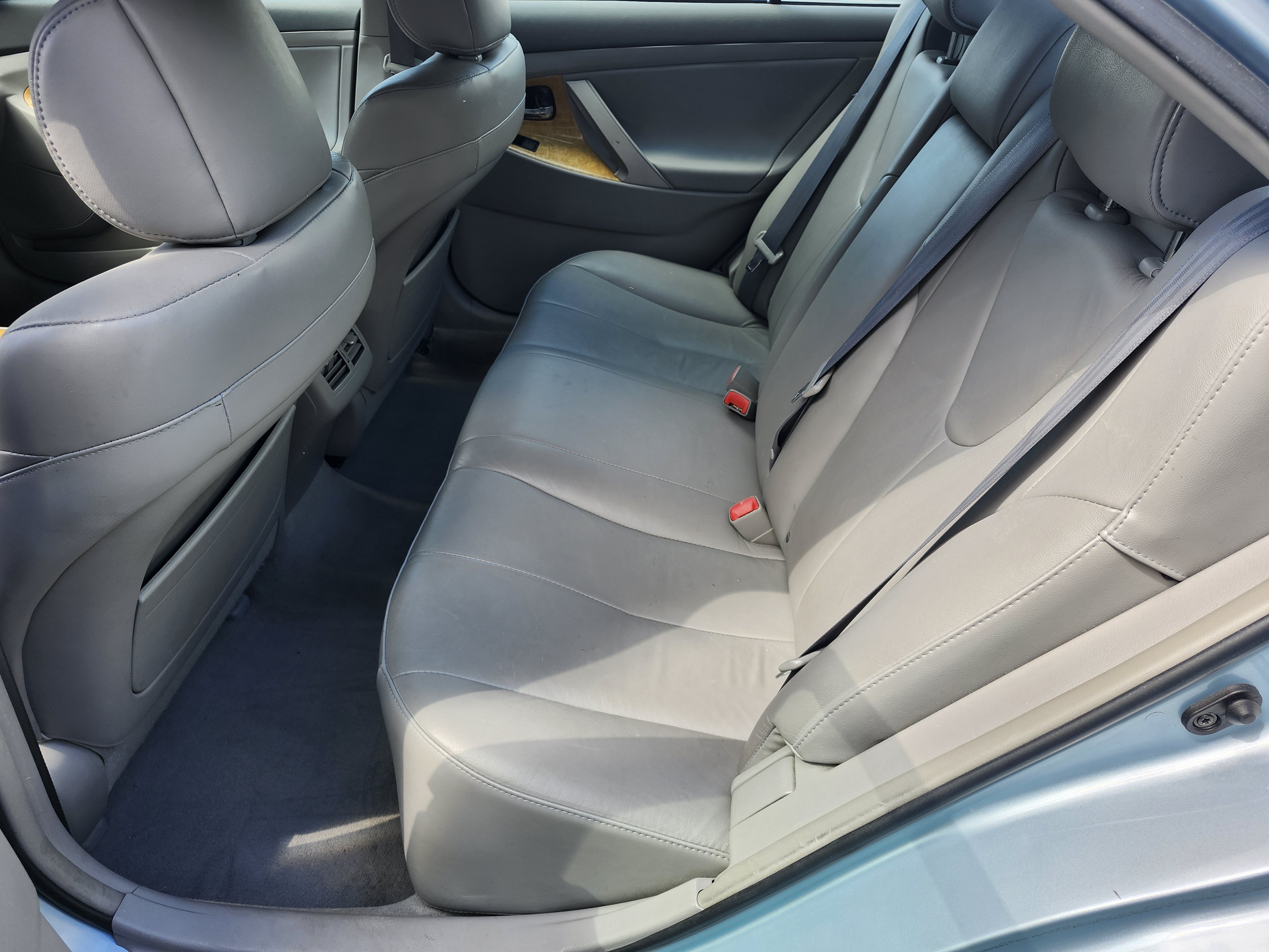 Used 2007 Toyota Camry XLE FWD image 5