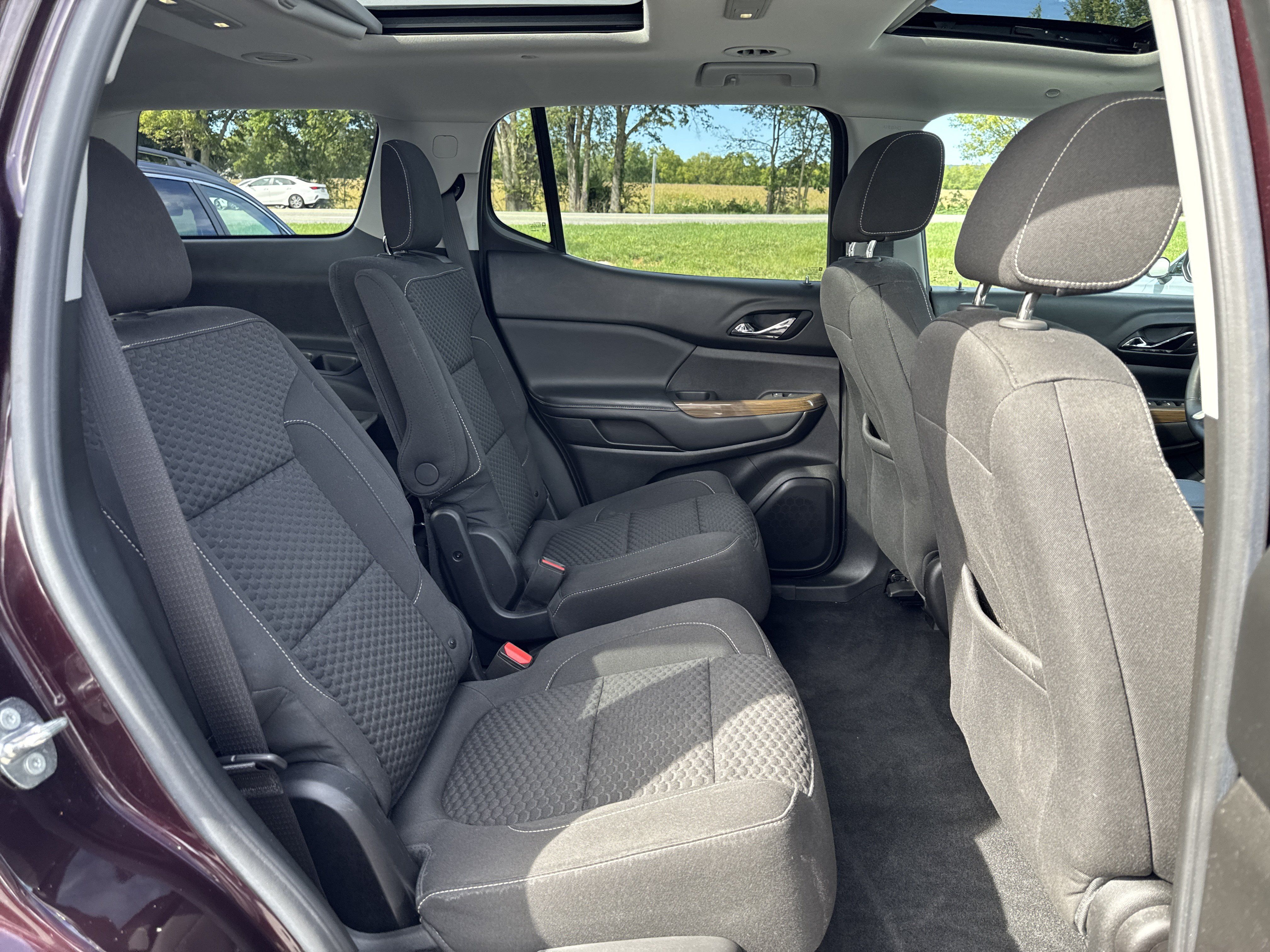 Used 2018 GMC Acadia SLE w/ Driver Alert Package I AWD/4WD image 17