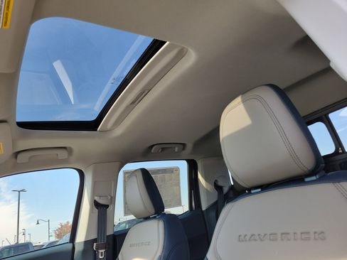 New 2025 Ford Maverick Lariat image 19