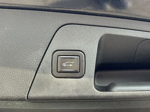 Used 2020 Buick Envision Essence image 18