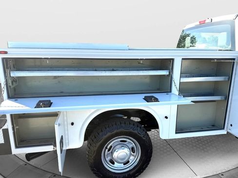 Used 2019 Ford F350 XL w/ Power Equipment Group AWD/4WD image 16