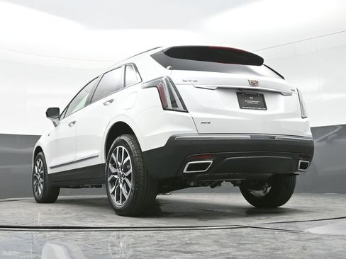 New 2025 Cadillac XT5 Sportv w/ LPO, Floor Liner Package image 21