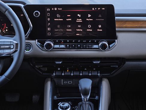 New 2026 GMC Canyon Denali image 14