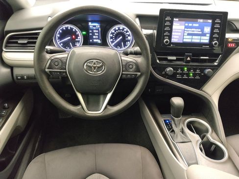 Used 2021 Toyota Camry LE image 22