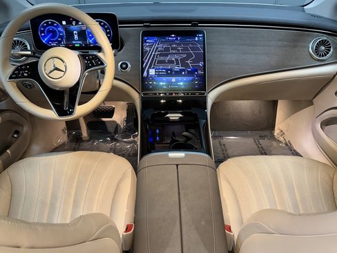 Used 2023 Mercedes-Benz EQS 450+ Sedan image 36