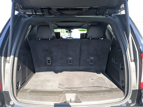 Used 2021 GMC Yukon SLT w/ SLT Luxury Plus Package image 11