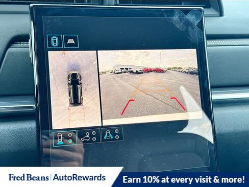 New 2026 GMC Terrain Elevation w/ Elevation Premium Package AWD/4WD image 18