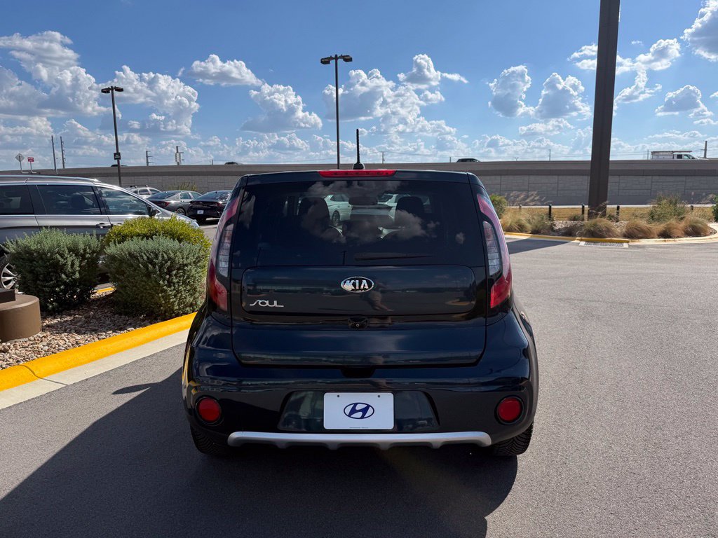 Used 2018 Kia Soul + FWD image 4