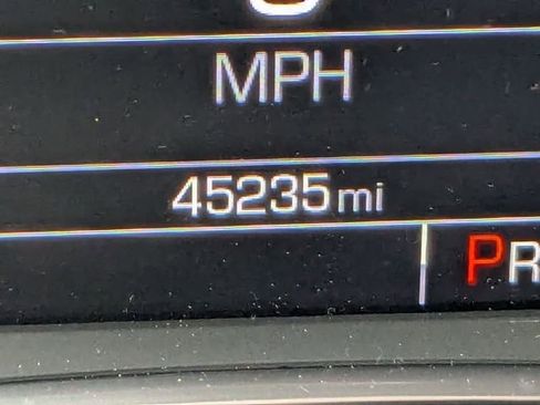 Used 2018 GMC Acadia SLT image 16