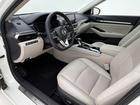 Used 2020 Nissan Altima 2.5 Platinum AWD/4WD image 11