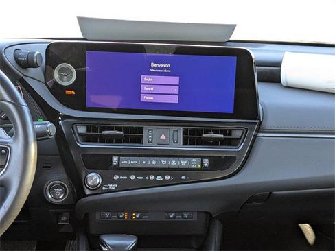 Certified 2025 Lexus ES 300h w/ Premium Package image 15