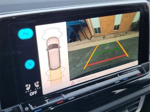 New 2026 Volkswagen Atlas SE image 18