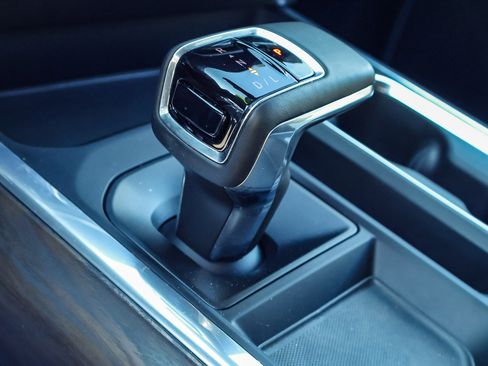 Used 2023 GMC Sierra 1500 SLT w/ SLT Premium Plus Package image 10