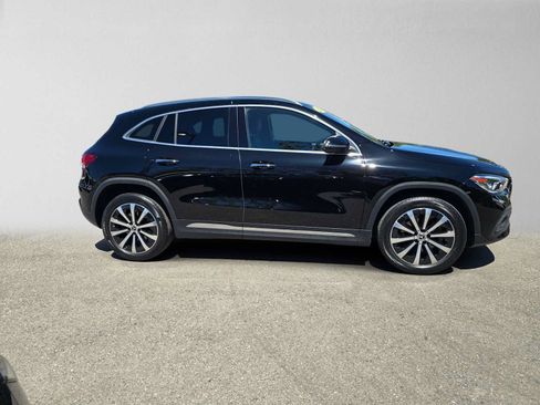 Used 2023 Mercedes-Benz GLA 250 4MATIC image 2
