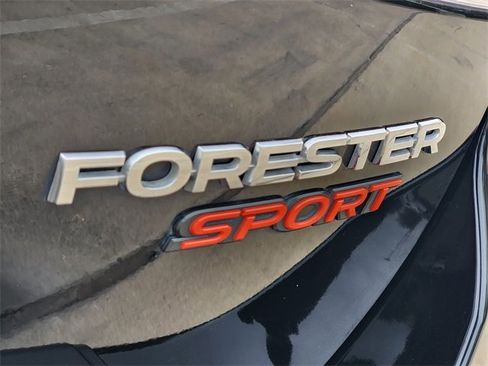 Used 2023 Subaru Forester Sport image 7