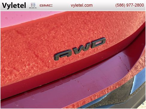 Certified 2023 GMC Terrain SLE w/ Driver Convenience Package image 9