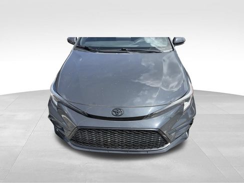 Used 2024 Toyota Corolla SE FWD image 3