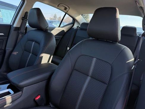 New 2025 Nissan Altima 2.5 SR image 15
