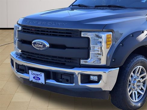 Used 2017 Ford F350 Lariat image 38