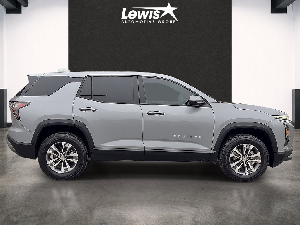 Used 2026 Chevrolet Equinox LT w/ Convenience Package II FWD image 5