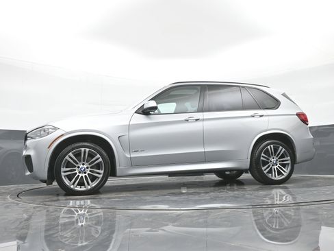 Used 2017 BMW X5 xDrive50i image 41