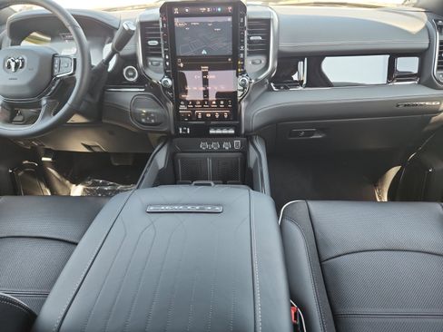 New 2025 RAM 2500 Limited image 21