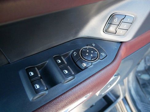 Used 2022 Ford Expedition Limited image 10