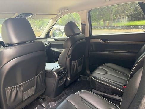 Used 2024 Hyundai Palisade SEL FWD image 9