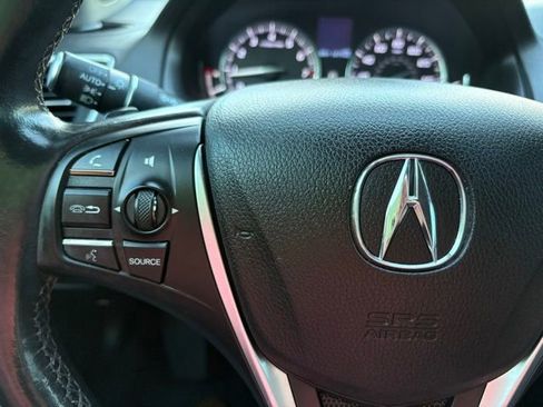 Used 2017 Acura TLX FWD image 15