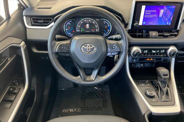 Certified 2023 Toyota RAV4 LE AWD/4WD image 14