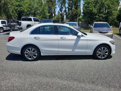 Used 2018 Mercedes-Benz C 300 4MATIC Sedan image 9