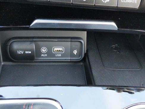 Used 2021 Kia Stinger GT-Line w/ Sun & Sound Package RWD image 22