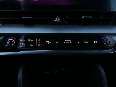 Used 2023 Kia Sportage EX image 29