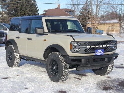 New 2026 Ford Bronco Badlands AWD/4WD image 1