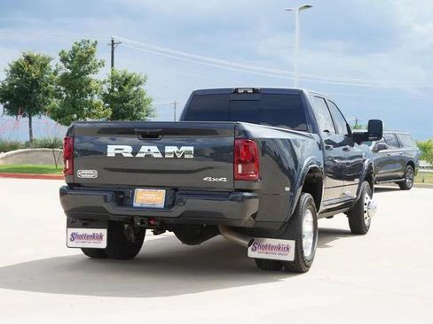 Certified 2025 RAM 3500 Longhorn AWD/4WD image 9