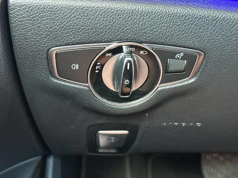 Used 2020 Mercedes-Benz E 350 Sedan image 29
