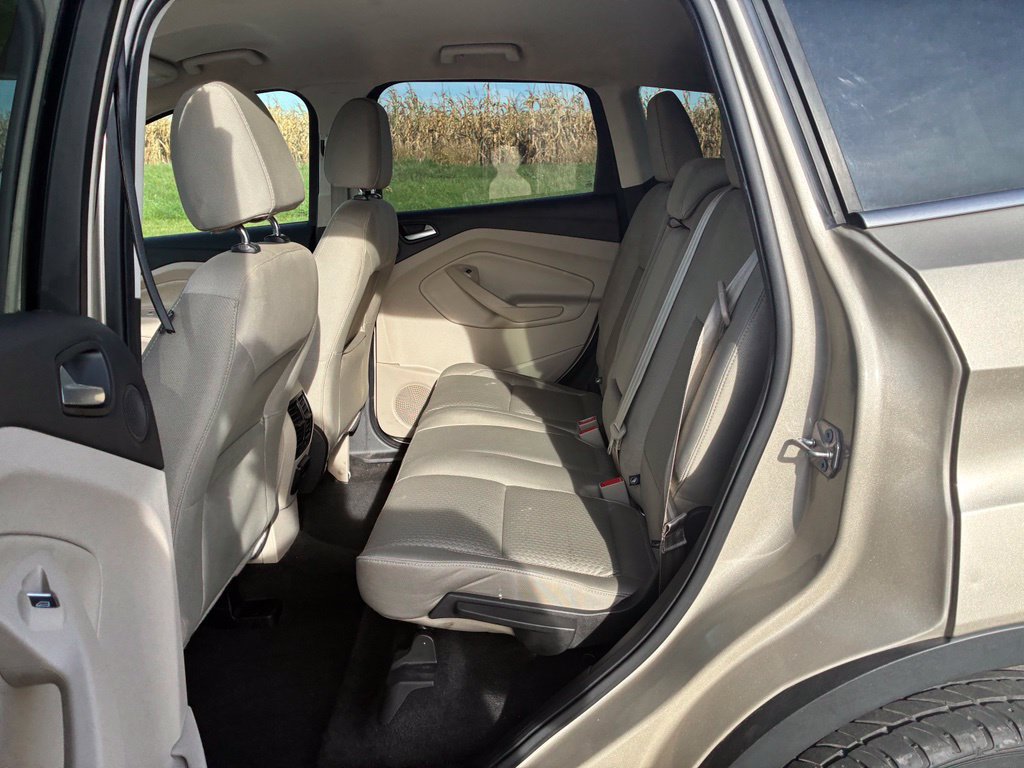 Used 2017 Ford Escape SE w/ Equipment Group 201A FWD image 10