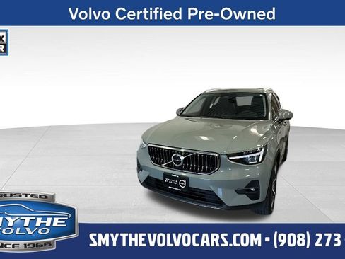 Certified 2023 Volvo XC40 B5 Plus w/ Driver Assist Package AWD/4WD image 1