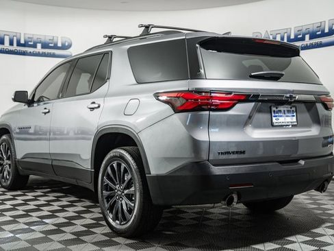 Used 2023 Chevrolet Traverse RS image 4