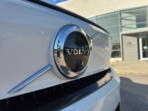 Used 2023 Volvo C40 P8 Recharge Ultimate AWD/4WD image 3