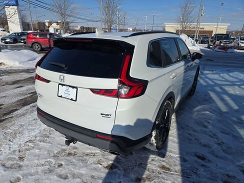 Certified 2023 Honda CR-V Sport Touring image 3
