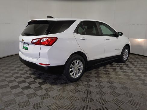 Used 2021 Chevrolet Equinox LS w/ LS Convenience Package FWD image 10