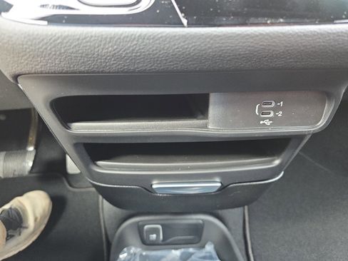 New 2026 Chrysler Pacifica Select w/ S Appearance Package image 29