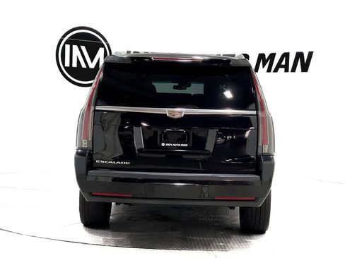 Used 2018 Cadillac Escalade ESV Luxury image 5