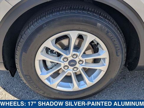 Used 2022 Ford Escape SE FWD image 9